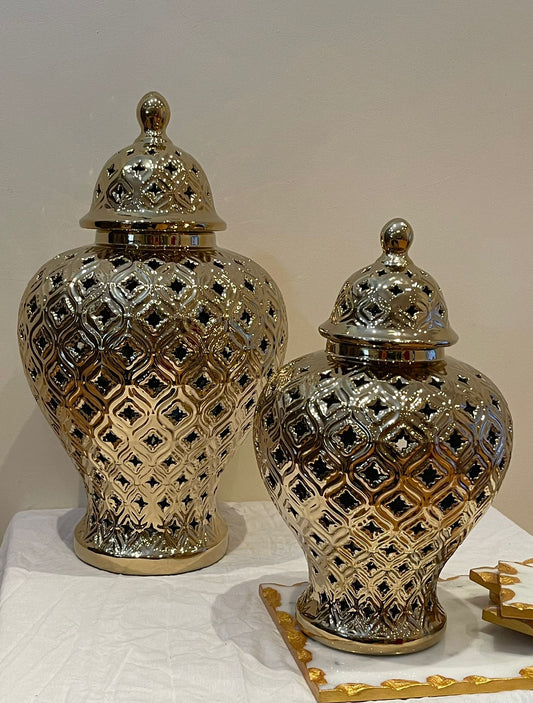 Classic Gold Hollow Ginger Jar